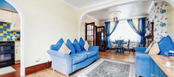 3 غرف نوم منزل في East Ham, United Kingdom رقم 11414 2