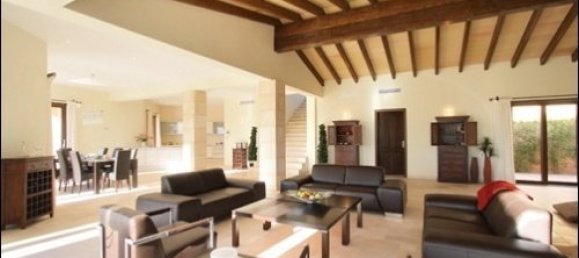5 bedrooms Villa in Alaro, Spain No. 16247 3