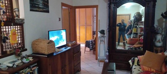 2 rooms Apartment in Prato, Italy No. 18755 8