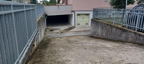 2 rooms Apartment in Prato, Italy No. 18755 11