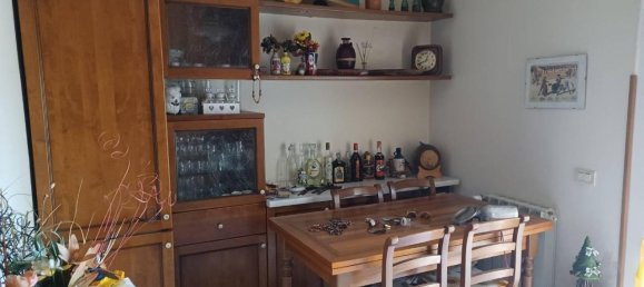 2 rooms Apartment in Prato, Italy No. 18755 3