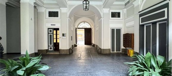 7 bedrooms Apartment in Turin, Italy No. 109673 28