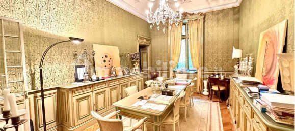 7 bedrooms Apartment in Turin, Italy No. 109673 13