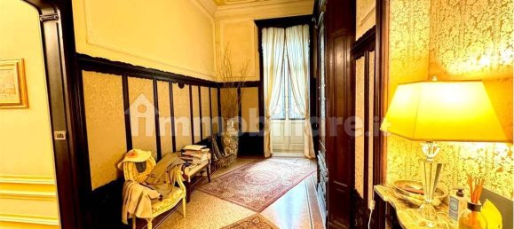 7 bedrooms Apartment in Turin, Italy No. 109673 6