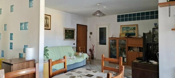 3 rooms Apartment in Massa, Italy No. 71447 5