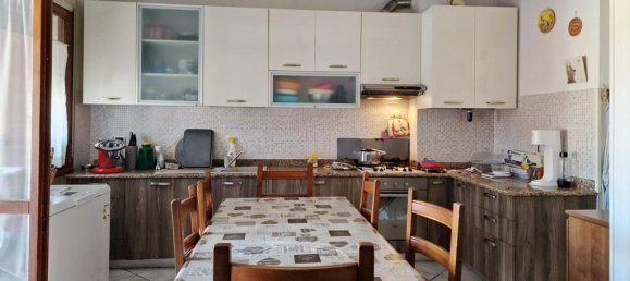 3 rooms Apartment in Massa, Italy No. 71447 2