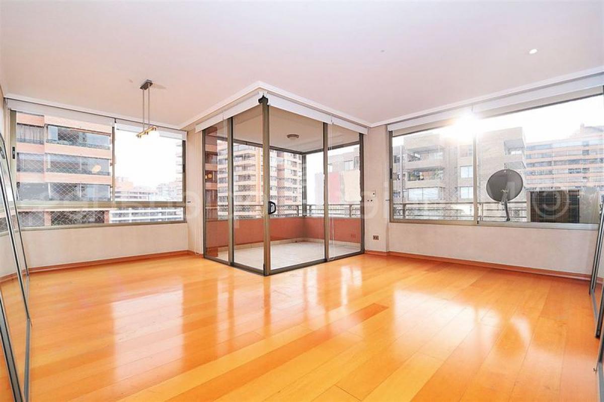 3 bedrooms Apartment in Santiago, Chile No. 5012