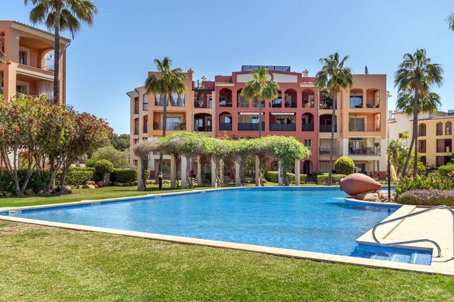 2 Schlafzimmer Doppelhaus in Nova Santa Ponsa, Spain, Nr. 22330