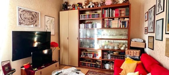 4-Zimmer Wohnung in Genoa, Italy, Nr. 15177 7