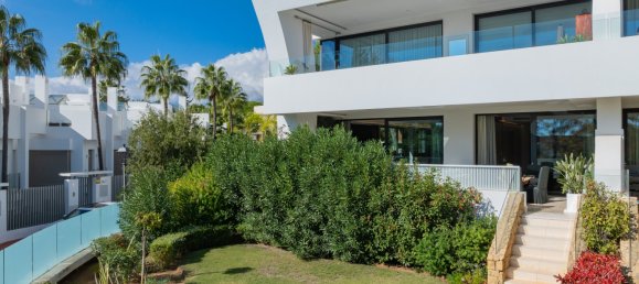 Дуплекс с 4 спальнями в Марбелья, Испания № 128998 3