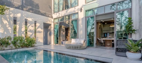 Кафе / ресторан с 4 спальнями в Паттайя, Таиланд № 1689 7