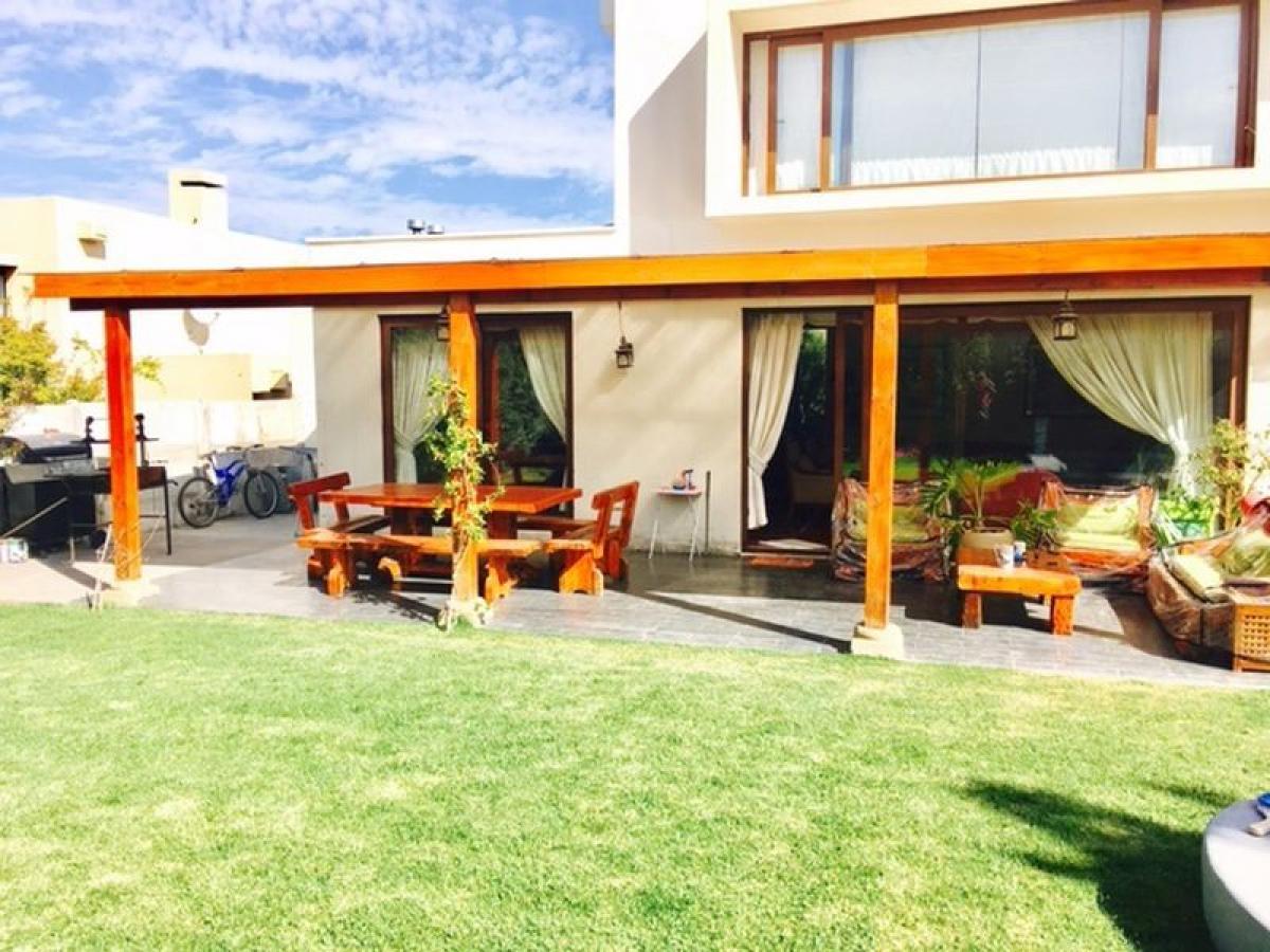 Дом с 4 спальнями в Чакабуко, Чили № 5734