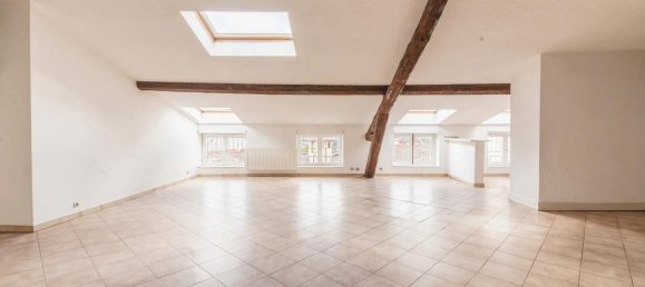 3 bedrooms Apartment in Vienne, France No. 200199 8