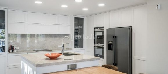 5 bedrooms Villa in Marbella, Spain No. 96992 32