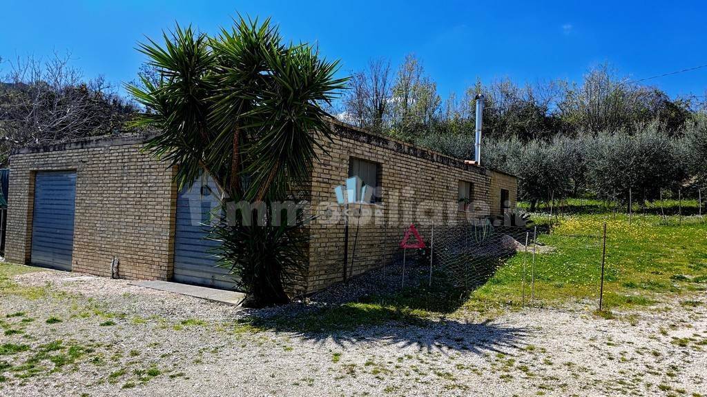 4-salle Maison à Montegiorgio, Italy No. 289556