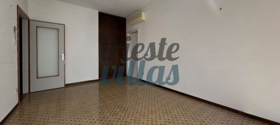 6 chambres Appartement à Trieste, Italy No. 314337 4