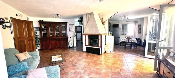 2 Schlafzimmer Wohnung in La Maddalena, Italy, Nr. 333403 6