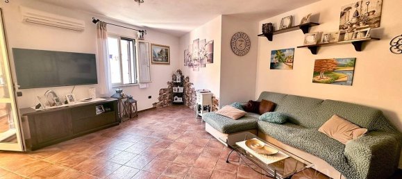 2 Schlafzimmer Wohnung in La Maddalena, Italy, Nr. 333403 7