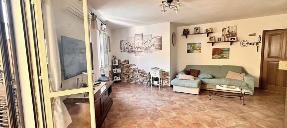 2 Schlafzimmer Wohnung in La Maddalena, Italy, Nr. 333403 3