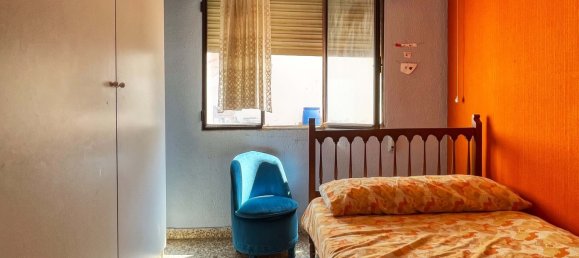 Apartamento de 4 dormitorios en València, Spain No. 141501 35