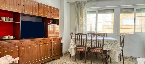 Apartamento de 4 dormitorios en València, Spain No. 141501 2