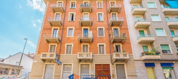 1 chambre Appartement à Turin, Italy No. 299229 2