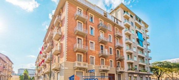 1 chambre Appartement à Turin, Italy No. 299229 3