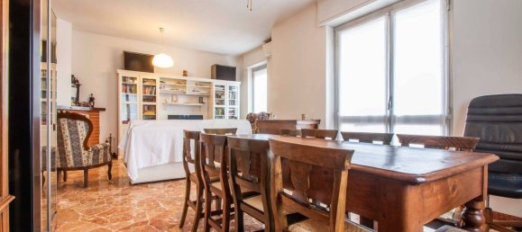 2 bedrooms Apartment in Arese, Italy No. 61467 4