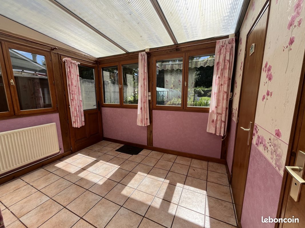 3 bedrooms Villa in Tully, France No. 75162