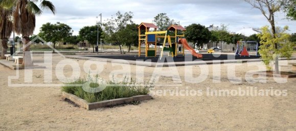 Grundstück in Valencia, Spain 598m², Nr. 113394 3