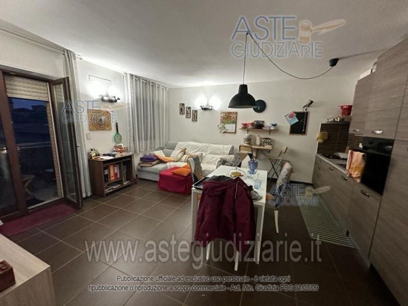 11 rooms House in Rome, Italy No. 31346