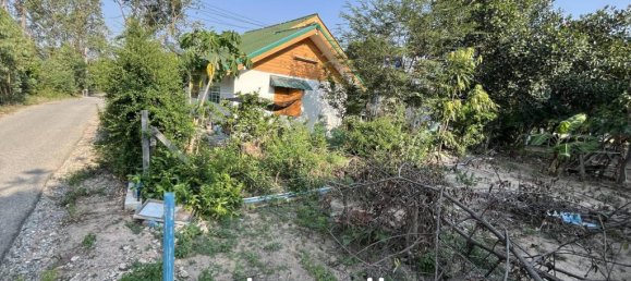  Commercial property in Si Racha, Thailand No. 20498 5