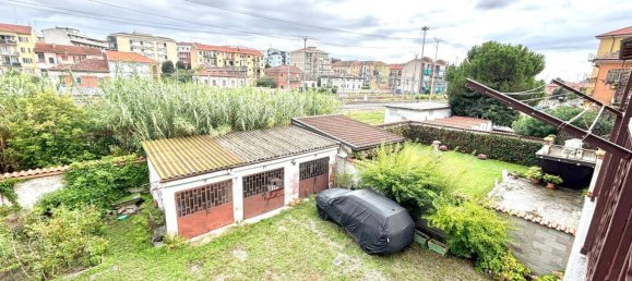 4 bedrooms Apartment in Alessandria, Italy No. 314581 2