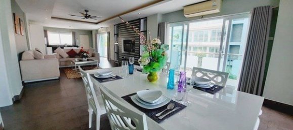 2 bedrooms Condo in Pattaya, Thailand No. 21660 11