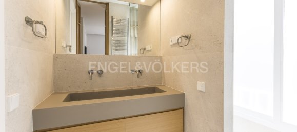 3 bedrooms Apartment in Madrid, Spain No. 148674 11