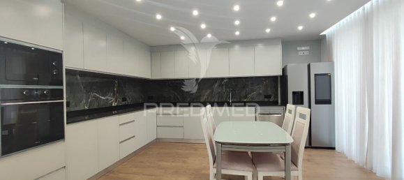 Villa de 4 dormitorios en Funchal, Portugal No. 134239 12