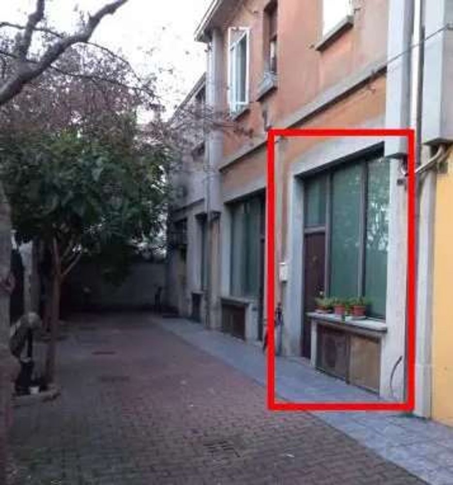 3 rooms Apartment in Parma, Italy No. 309774