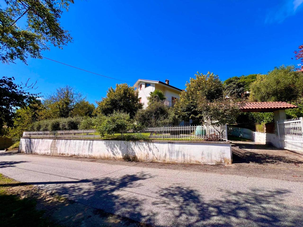 11غرفة فيلا في Odalengo Piccolo, Italy رقم 87801