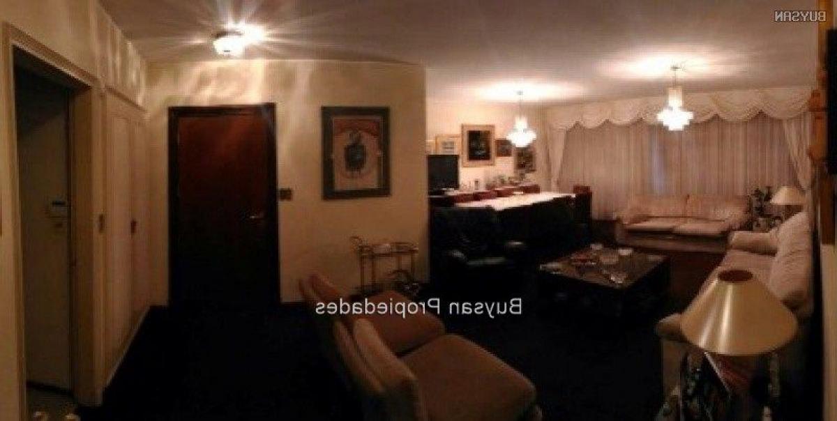 3 bedrooms Apartment in Montevideo, Uruguay No. 8896