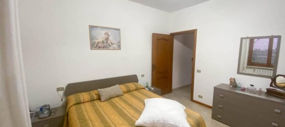 Apartamento de 6 habitaciónes en Luni, Italy No. 35274 8
