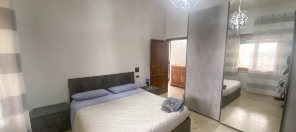 Apartamento de 6 habitaciónes en Luni, Italy No. 35274 5
