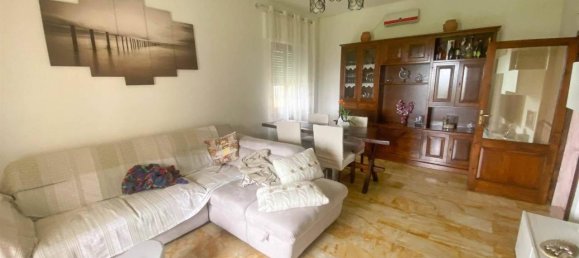 Apartamento de 6 habitaciónes en Luni, Italy No. 35274 31