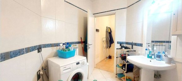 3 rooms Apartment in Modena, Italy No. 290500 20