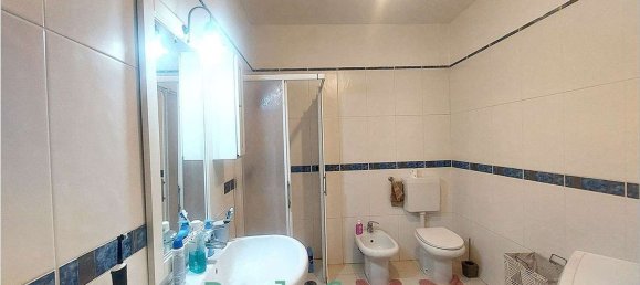 3 rooms Apartment in Modena, Italy No. 290500 19