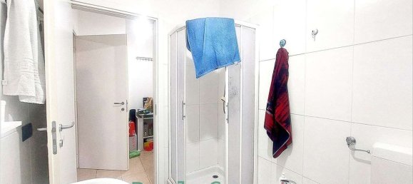 3 rooms Apartment in Modena, Italy No. 290500 31