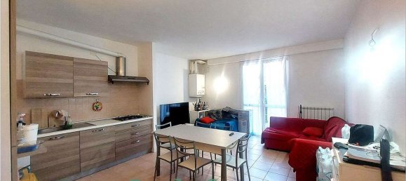 3 rooms Apartment in Modena, Italy No. 290500 4