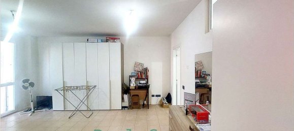3 rooms Apartment in Modena, Italy No. 290500 27
