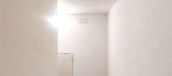 3 rooms Apartment in Modena, Italy No. 290500 37