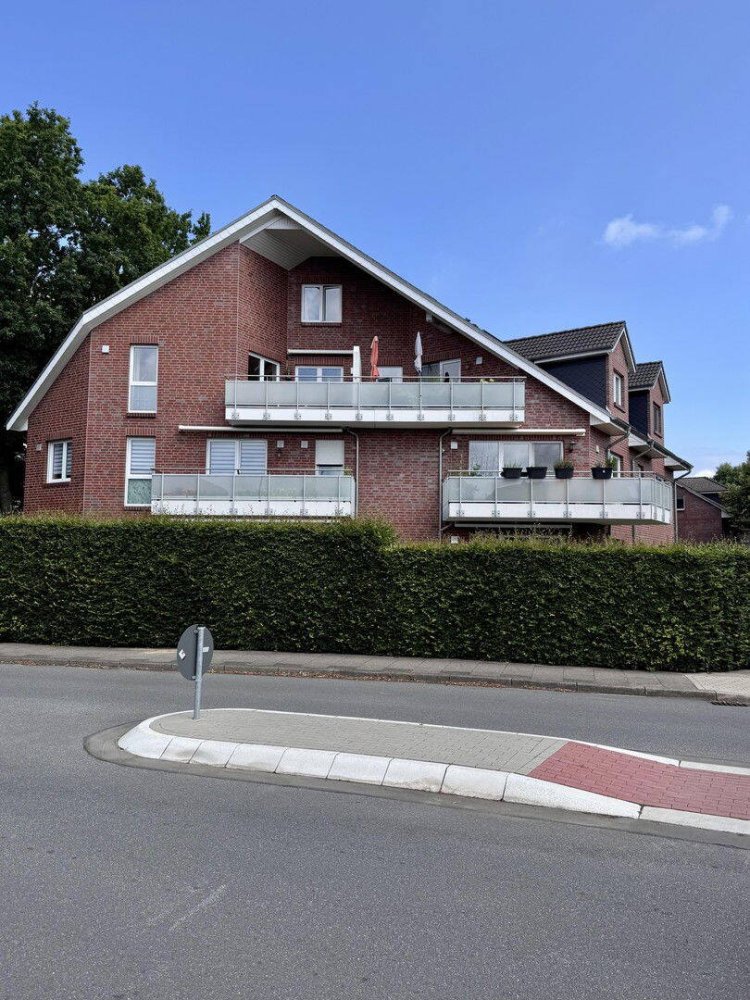 2 bedrooms Apartment in Pinneberg, Germany No. 245521