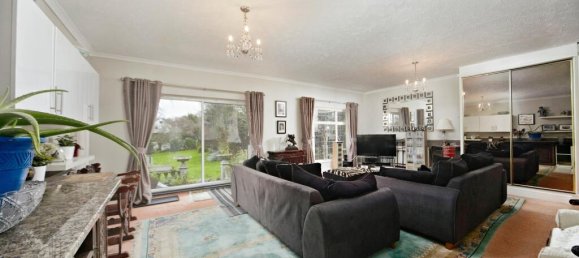 4 bedrooms House in London, United Kingdom No. 11570 7